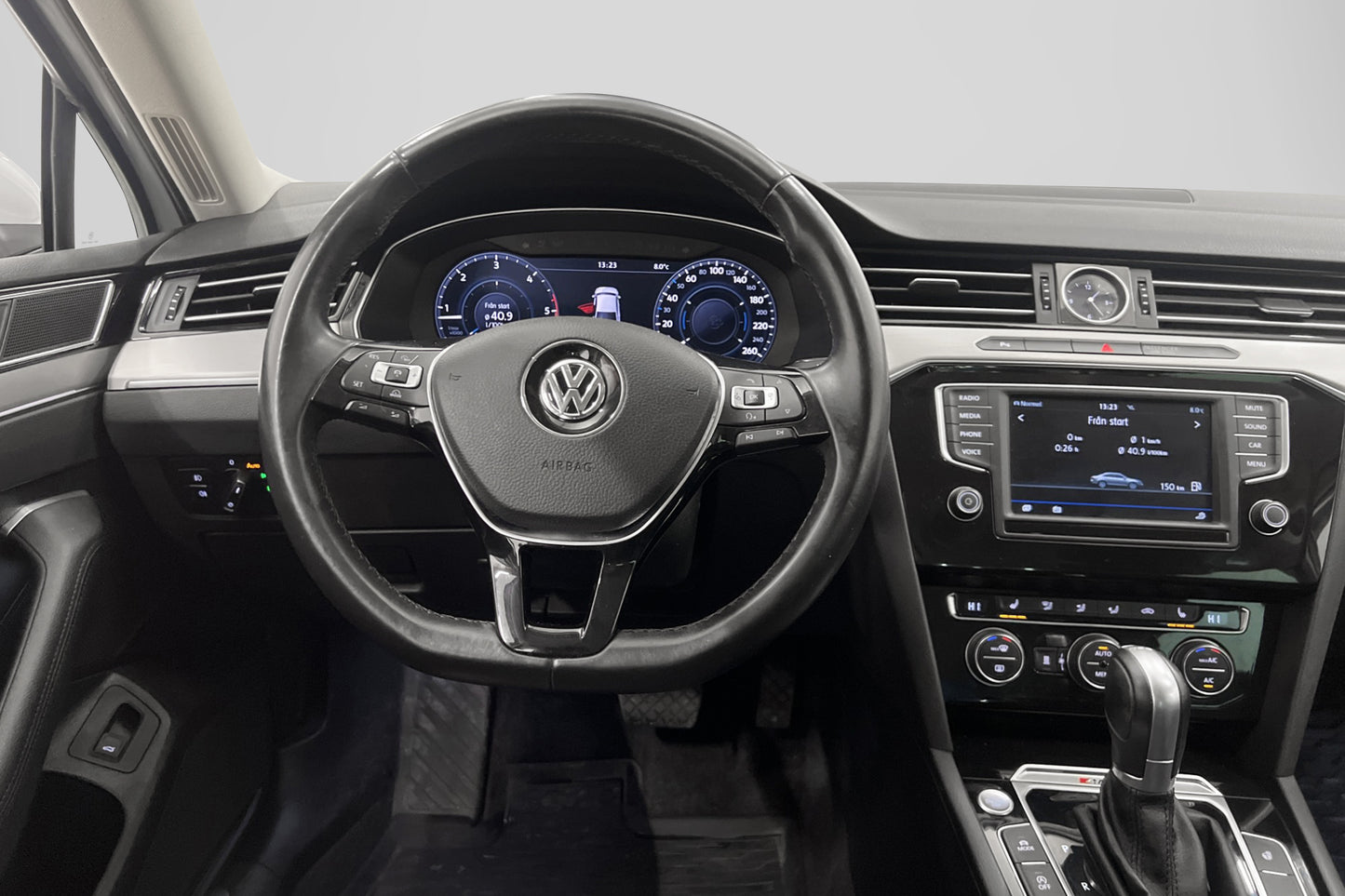 Volkswagen Passat 4M 190hk R-Line Cockpit Värmare Bkam BLIS