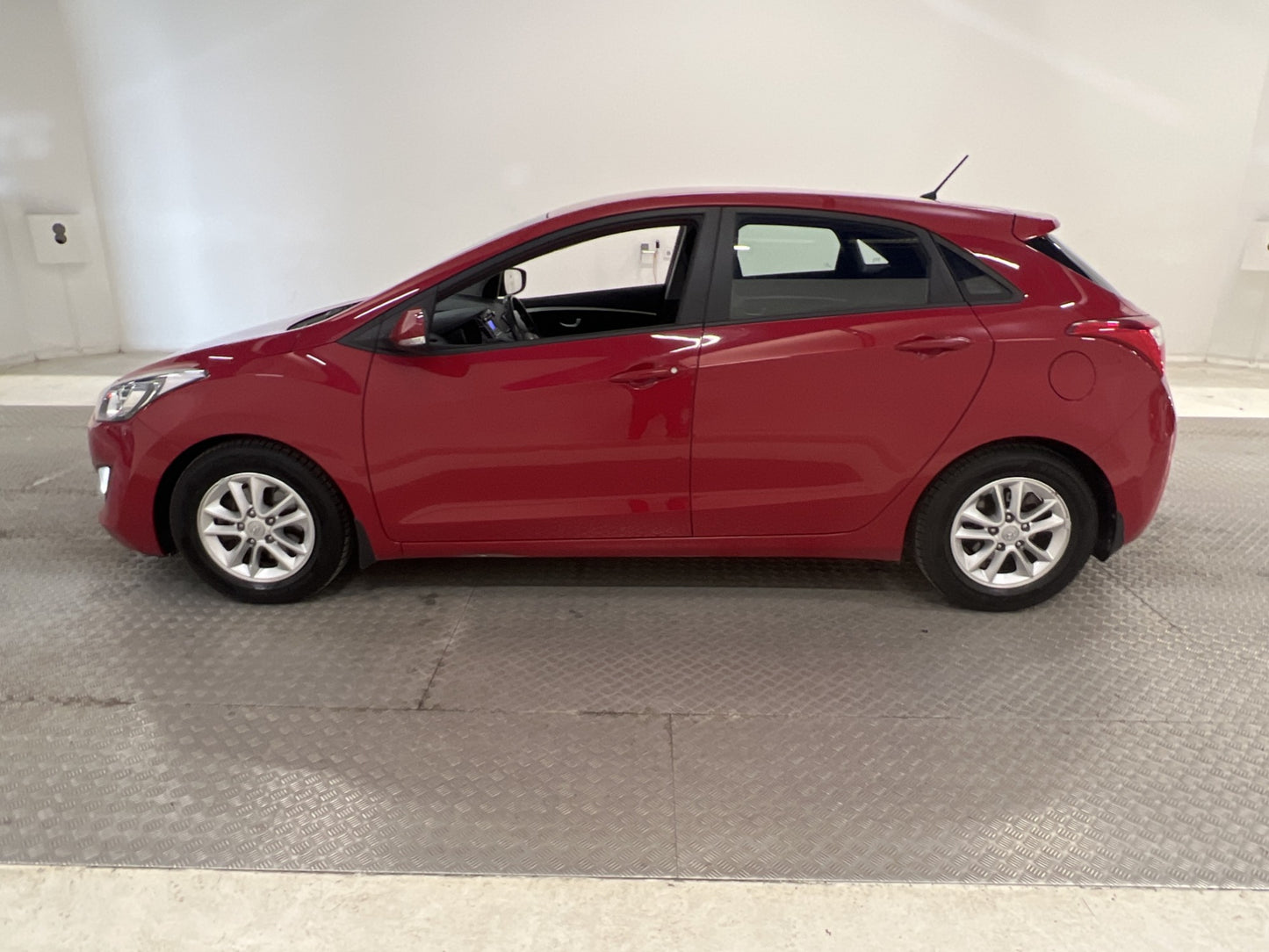 Hyundai i30 5-dörrar 1.6 GDI 135hk Sensorer 0,67l/mil