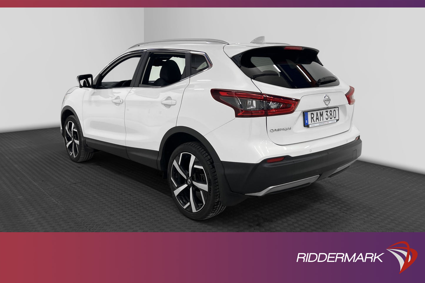 Nissan Qashqai 1.2 DIG-T 115hk Tekna+ Pano BOSE 360° Skinn