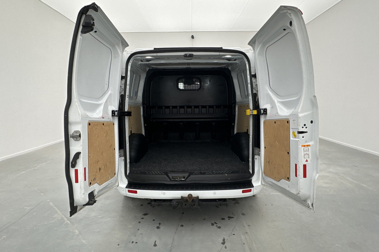 Ford Transit Custom CrewVan L2 170hk Värm Drag B-Kamera MOMS