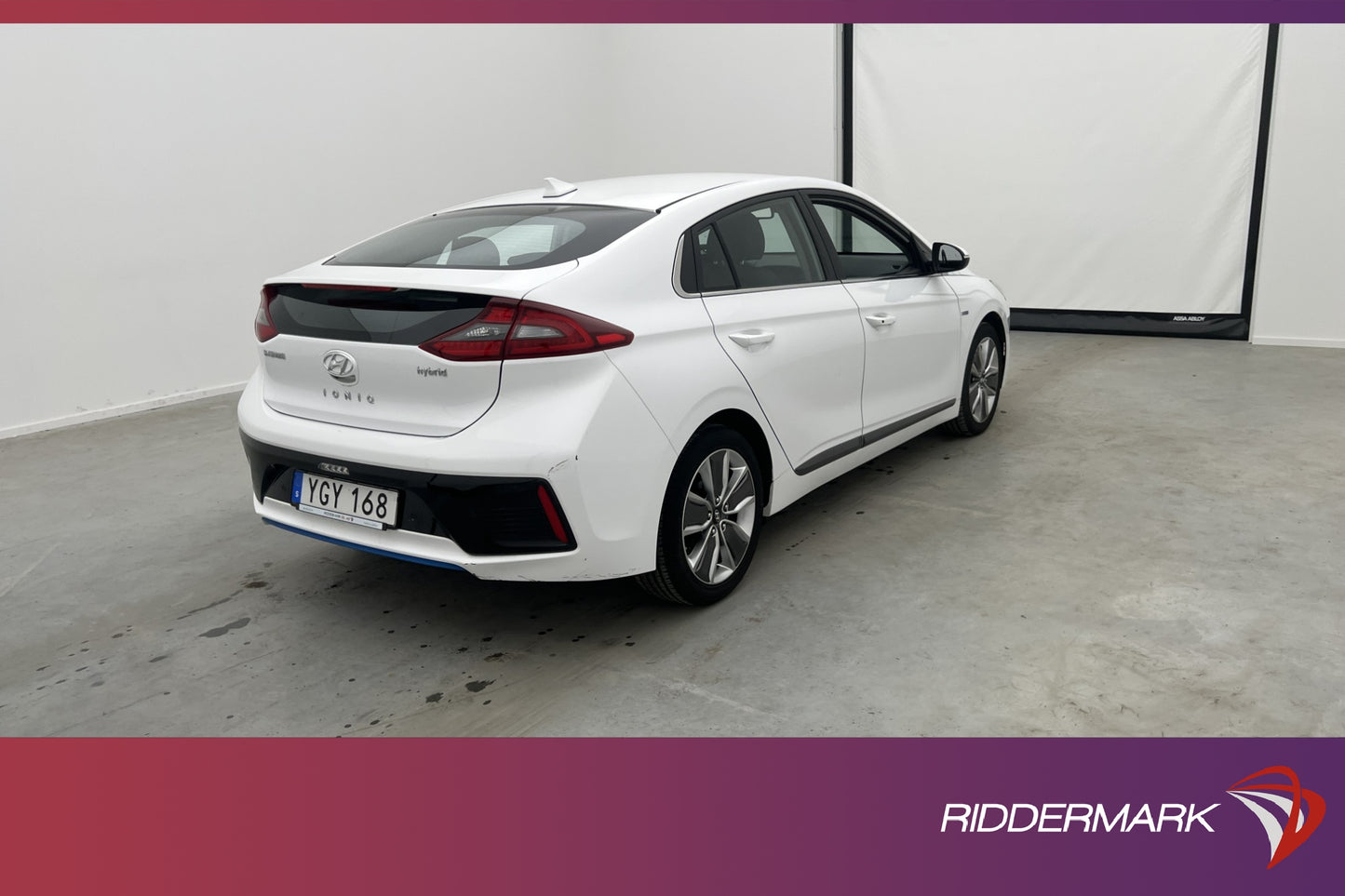 Hyundai Ioniq 1.6 DCT 141hk B-Kamera Navi Infinity SV-Såld