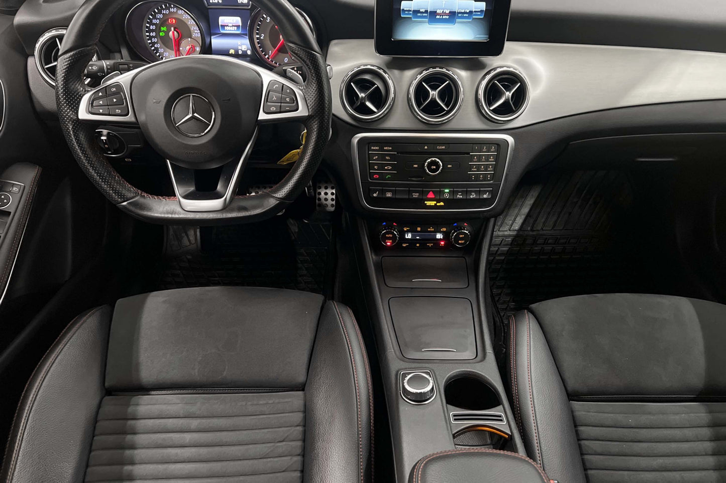 Mercedes-Benz GLA 200 d 4MATIC 136hk AMG 2 Bruk 4,4L/100km