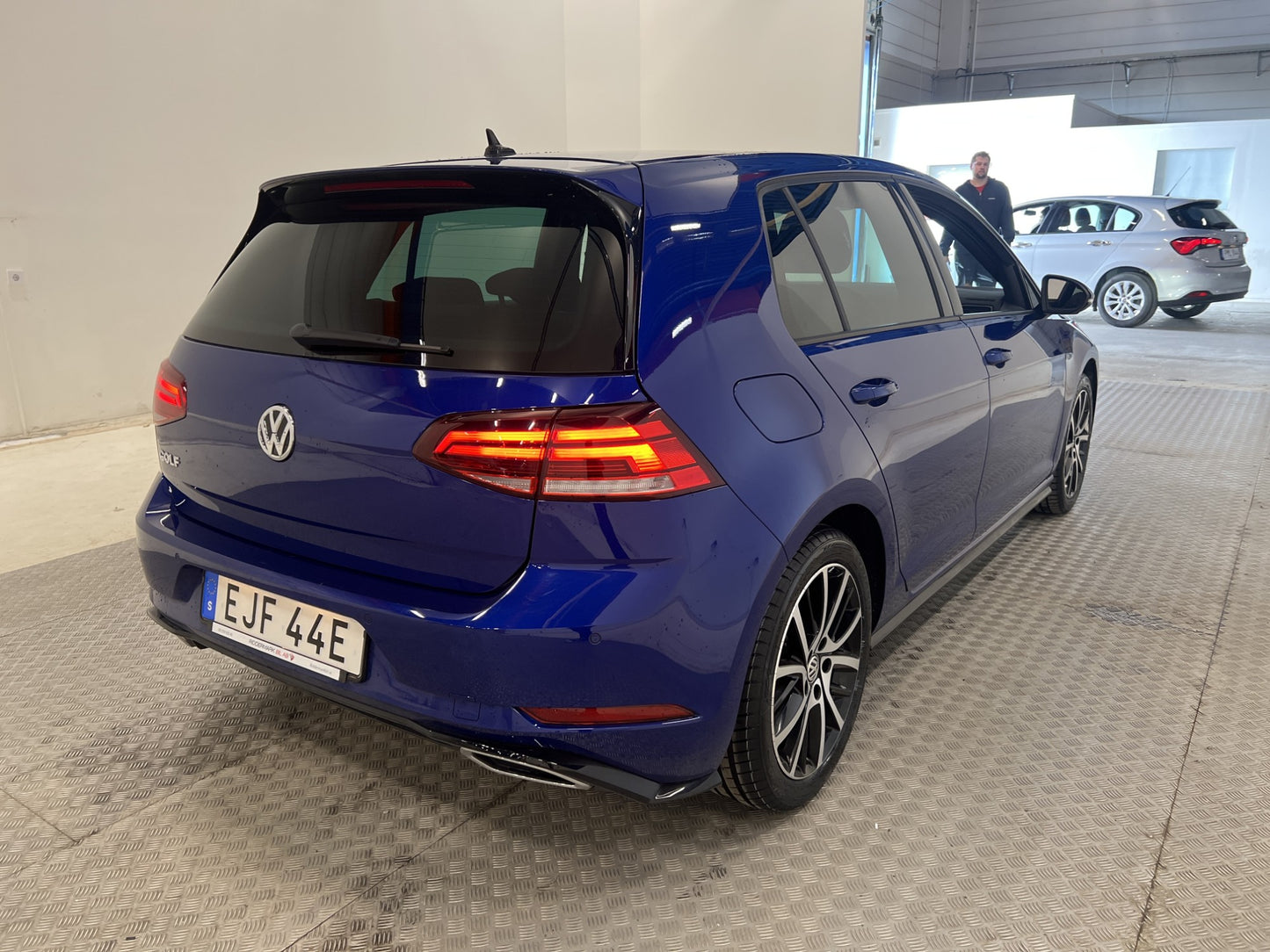 Volkswagen Golf 1.5 TSI 150hk R-line Cockpit Xenon 0.43L/Mil