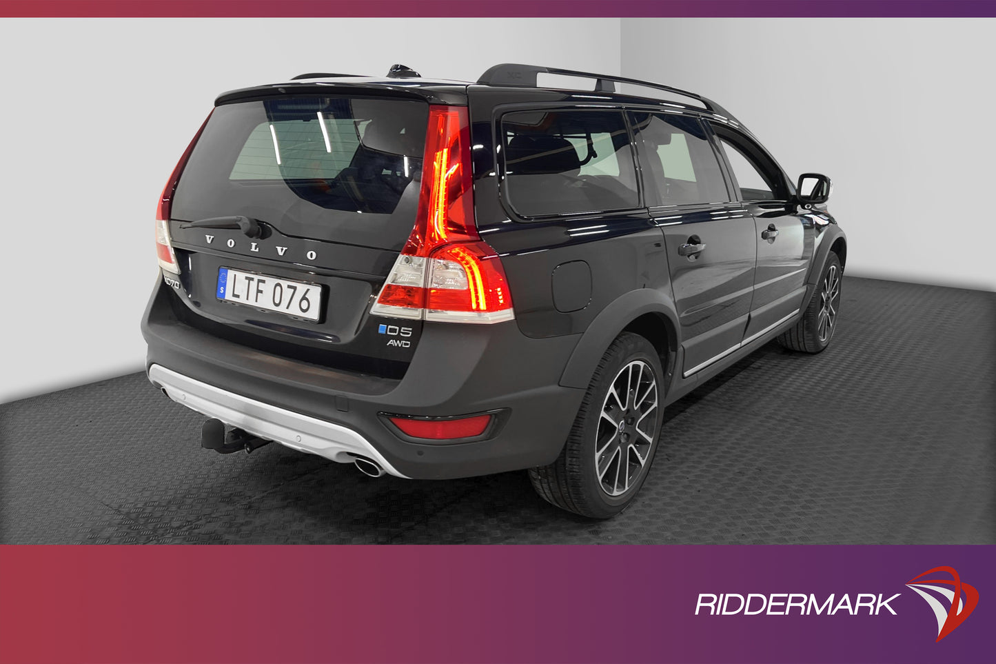 Volvo XC70 D5 230hk AWD Dynamic DVärm T-Lucka VOC Skinn Navi