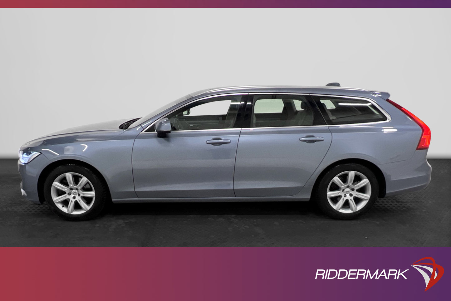 Volvo V90 D4 Advanced VOC Pano Värmare Navi 4-Zons BLIS