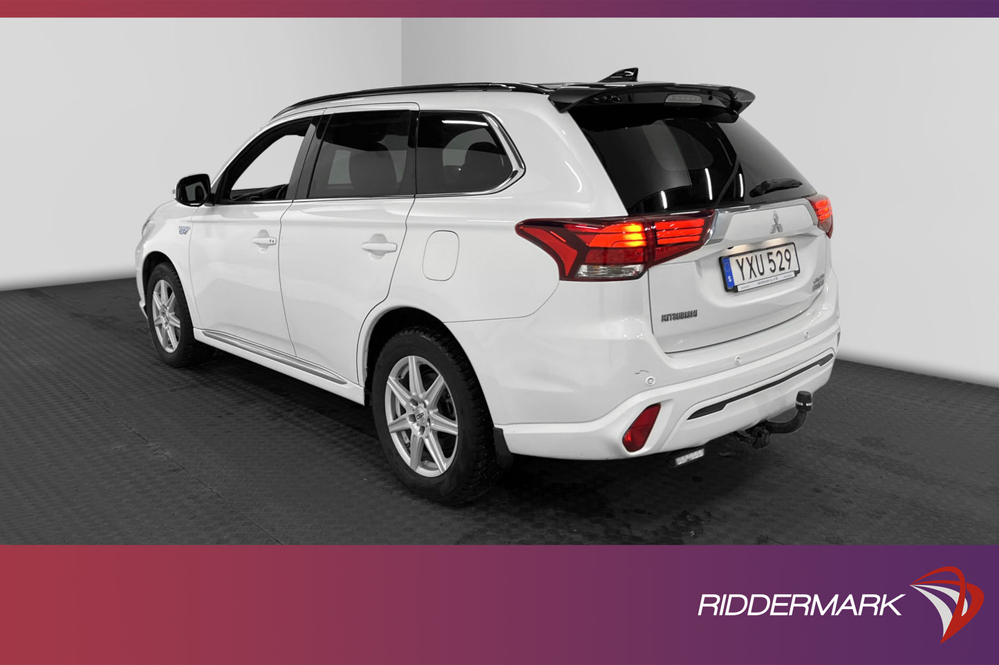 Mitsubishi Outlander P-HEV 2.4 4WD Business X 360º T-Lucka