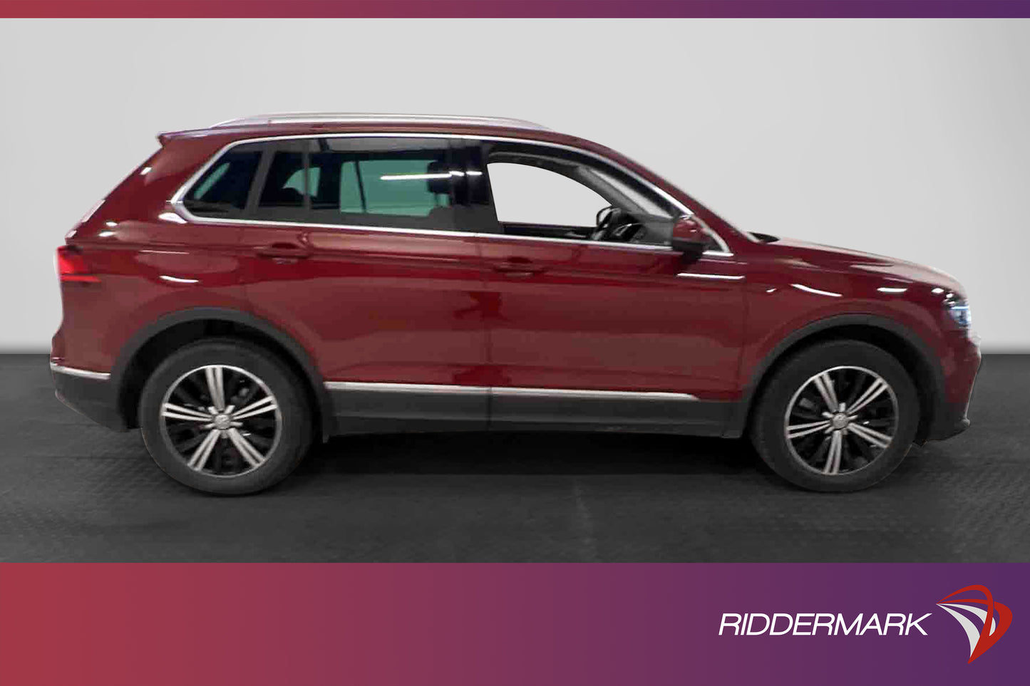 Volkswagen Tiguan  2.0 TDI 4M Executive Cockpit Pano Värmare