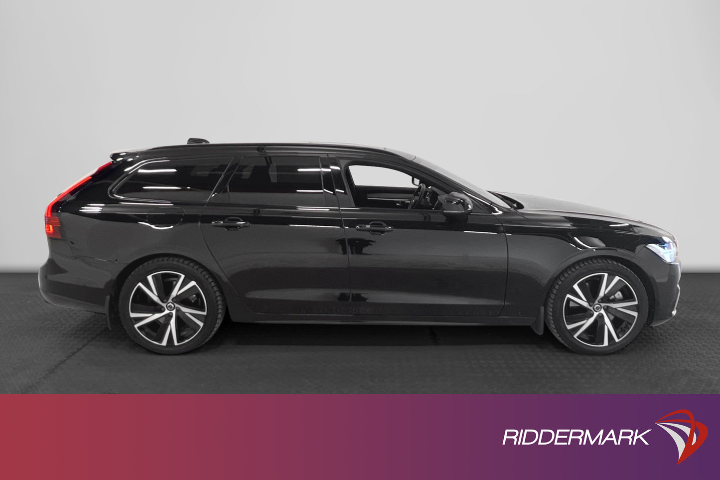 Volvo V90 T8 AWD Recharge 392hk R-Design Pano 360° H/K HUD