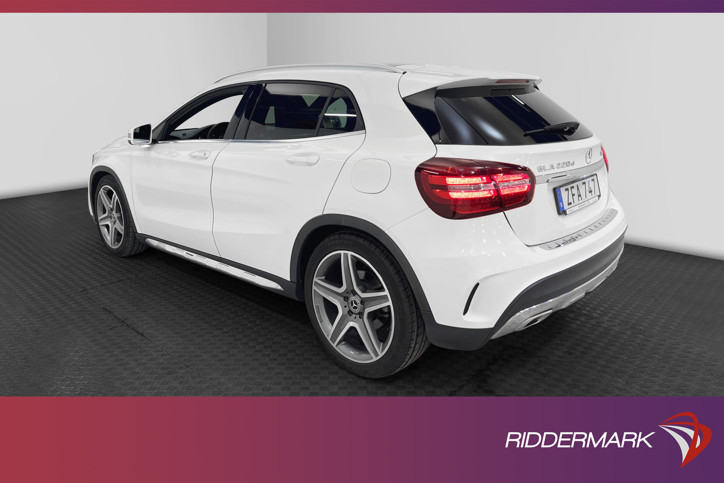 Mercedes-Benz GLA 220 d 4M 177hk AMG Sport Panorama B-Kamera