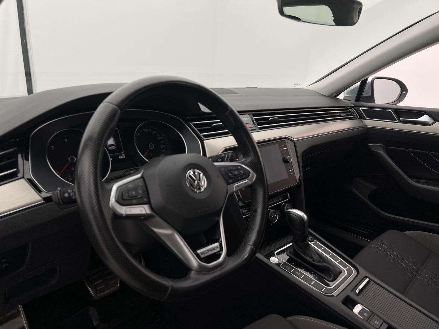 Volkswagen Passat Alltrack TDI 4M 190hk Executive Värmare