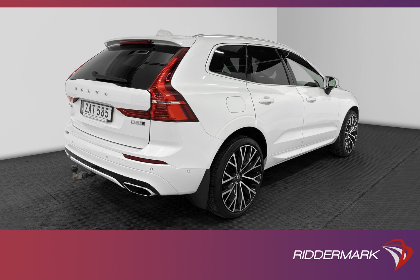 Volvo XC60 D5 AWD 235hk R-Design VOC Pano B&W Drag 360° MOMS