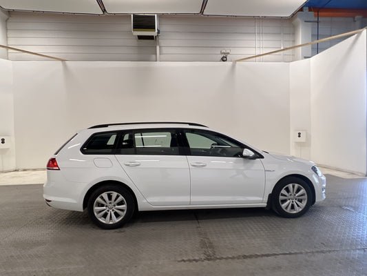 Volkswagen Golf Sportscombi 1.4 TGI 110 hk LÅGA MIL Nyservad