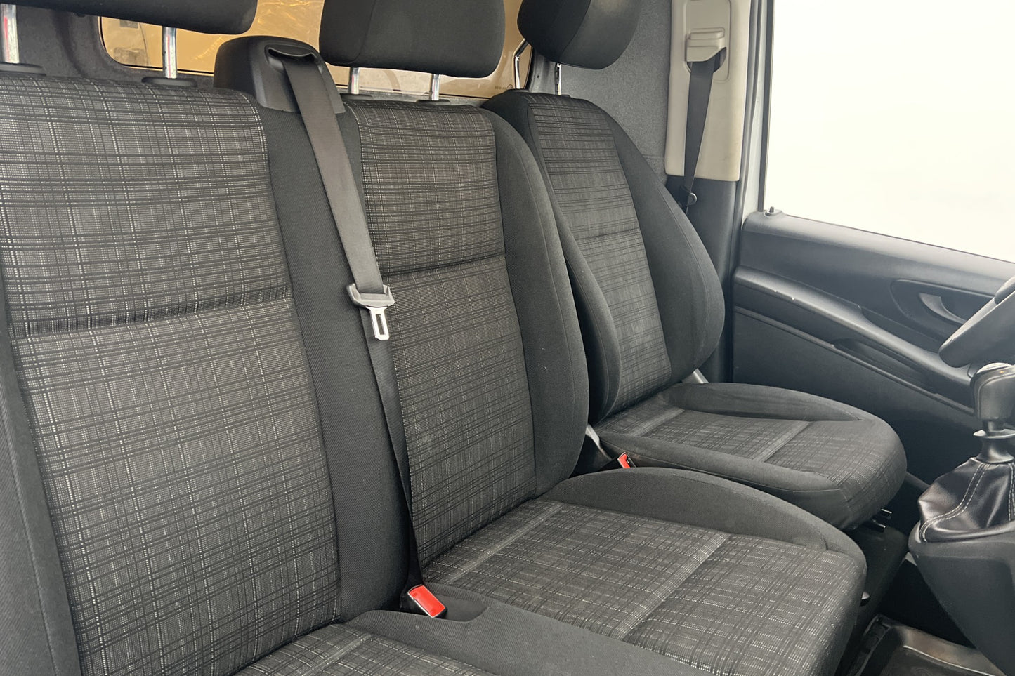 Mercedes-Benz Vito L2 111CDI Värm Drag 3-Sits Bluetooth MOMS