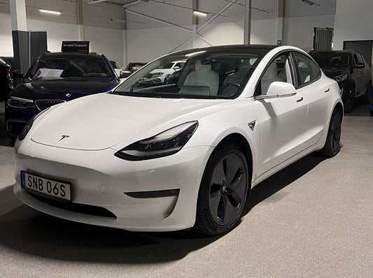 Tesla Model 3 Long Range AWD 440hk Kamera Pano Skinn MOMS