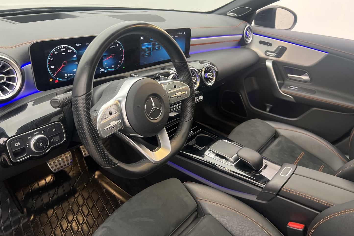 Mercedes-Benz CLA 220 4M AMG Plus Pano Burm Wide Värm HUD