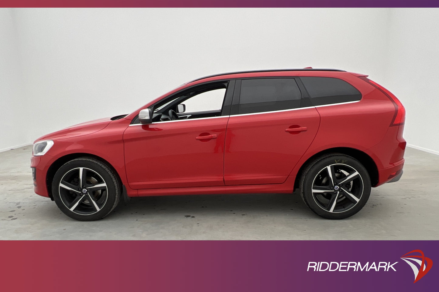 Volvo XC60 D4 AWD 190hk R-Design VOC Pano Kamera D-Värm Drag