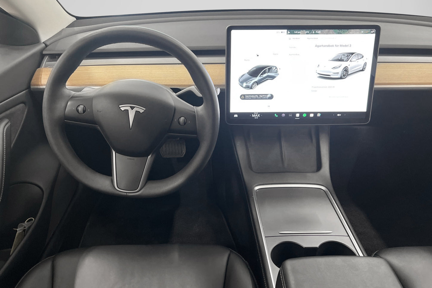 Tesla Model 3 Long Range AWD 440hk Svensksåld MOMS Leasbar