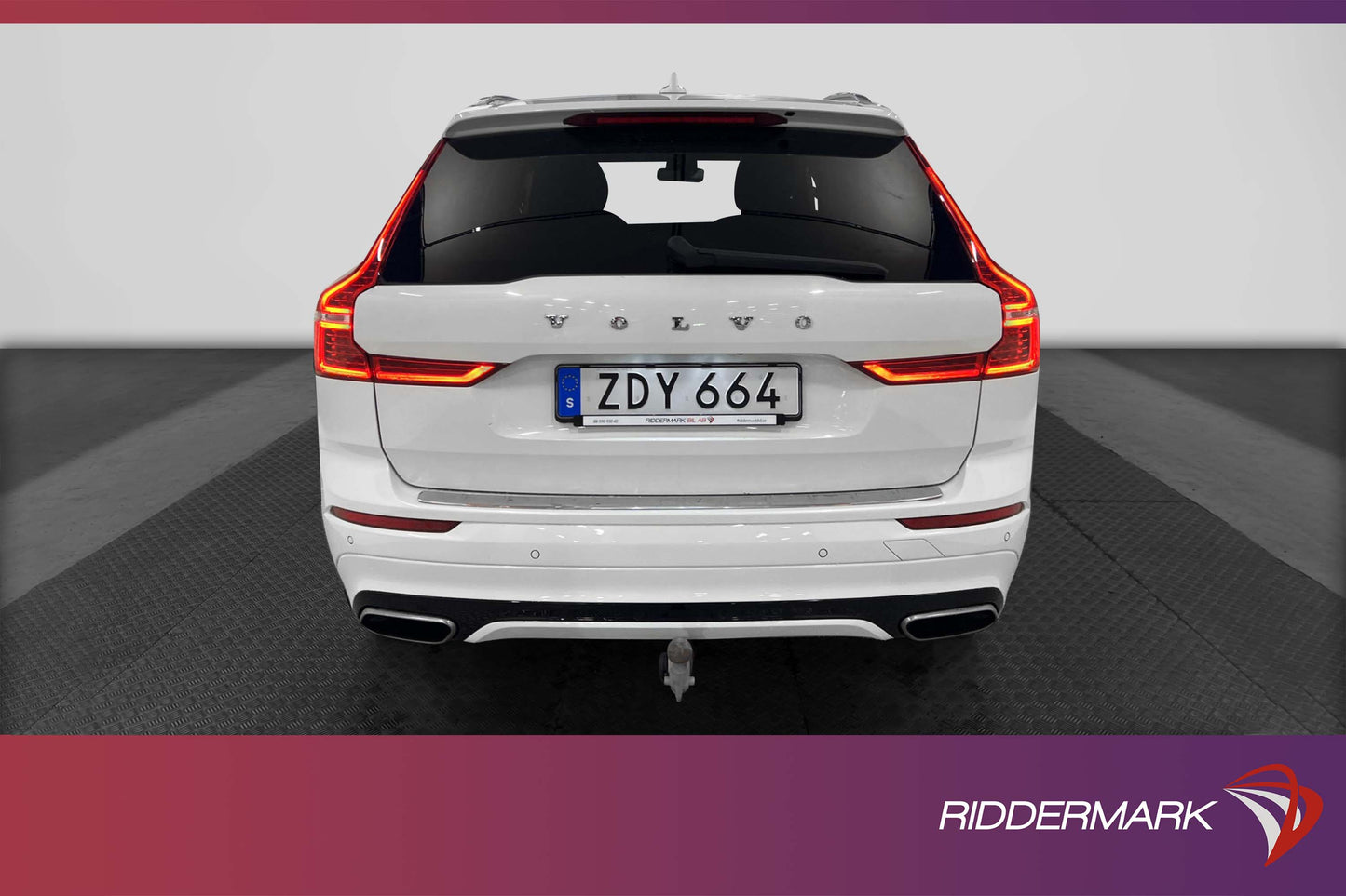 Volvo XC60 T5 AWD R-Design VOC Värmare Kamera Drag Pano Navi