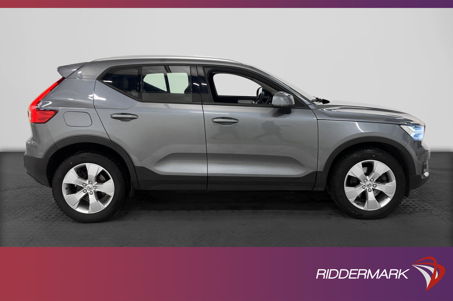 Volvo XC40 D3 AWD 150hk Momentum Värm VOC Pano Skinn Navi