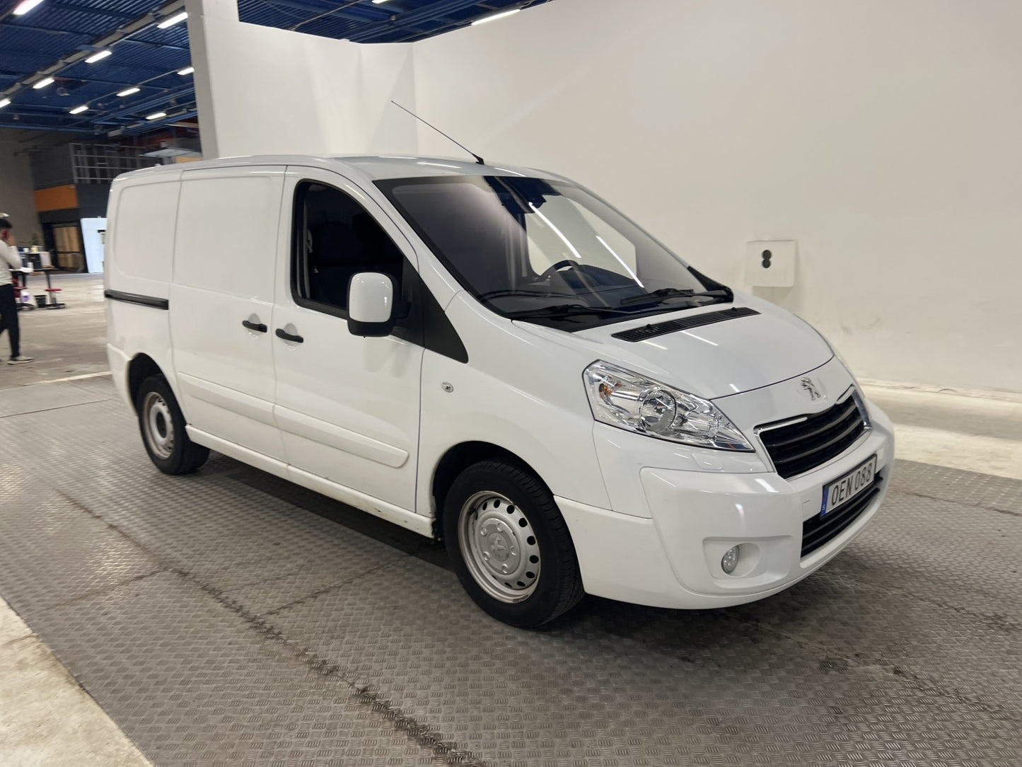 Peugeot Expert 2.0HDi 163hk Ny-Kamrem Dragkrok V-inredd