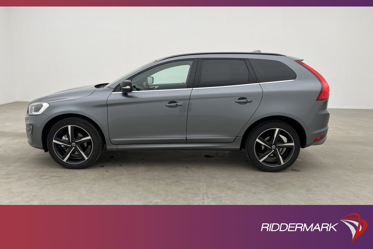 Volvo XC60 D5 AWD R-Design VOC Värm Pano Kamera Skinn