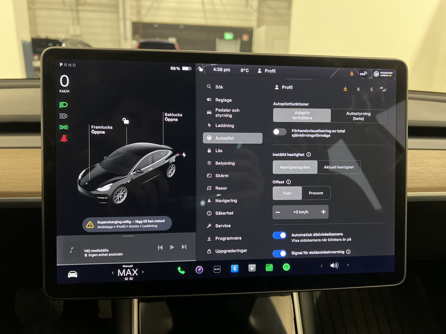 Tesla Model 3 Standard Range Plus  Svensksåld AP Pano Drag