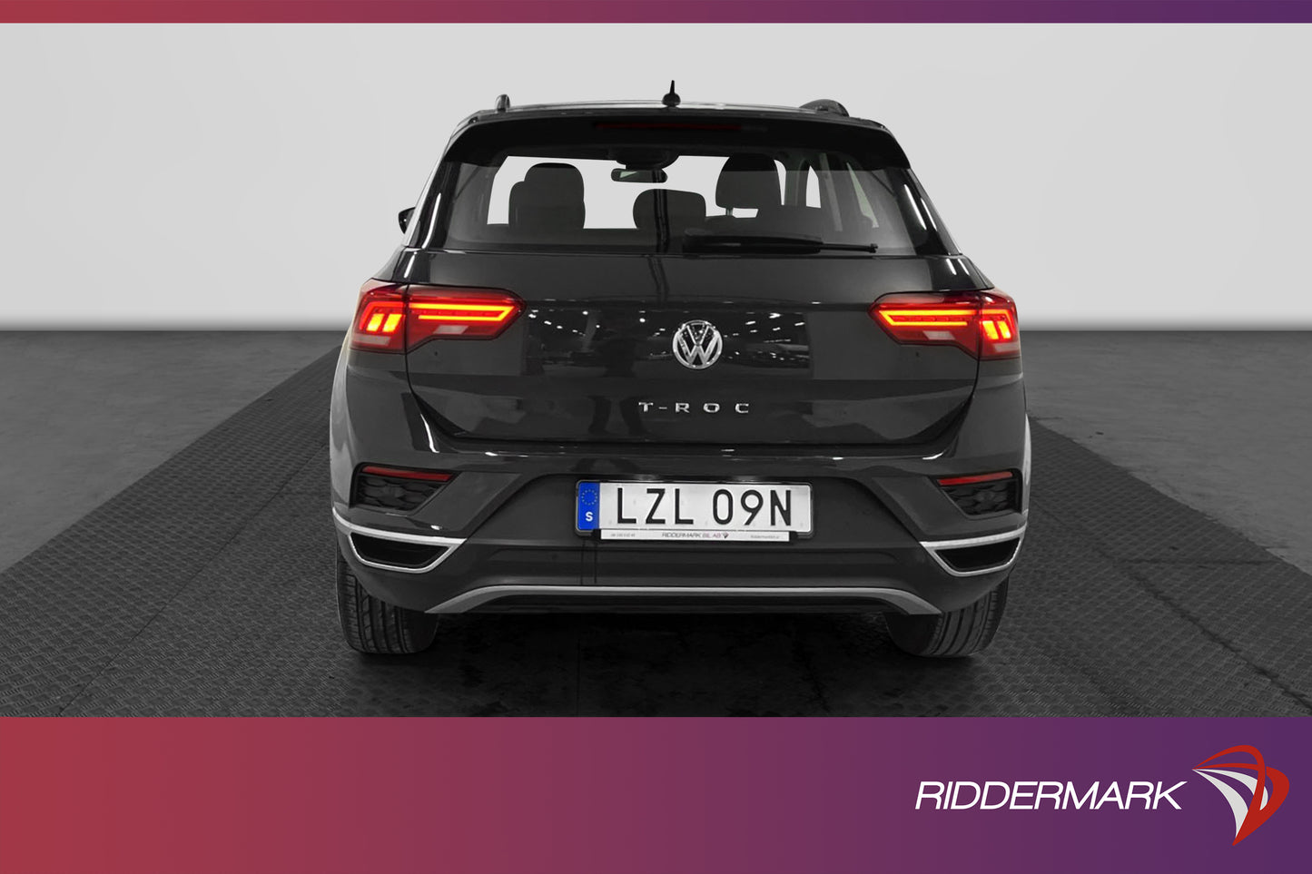 Volkswagen T-Roc 1.0 TSI 115hk P-sensorer CarPlay Nyservad