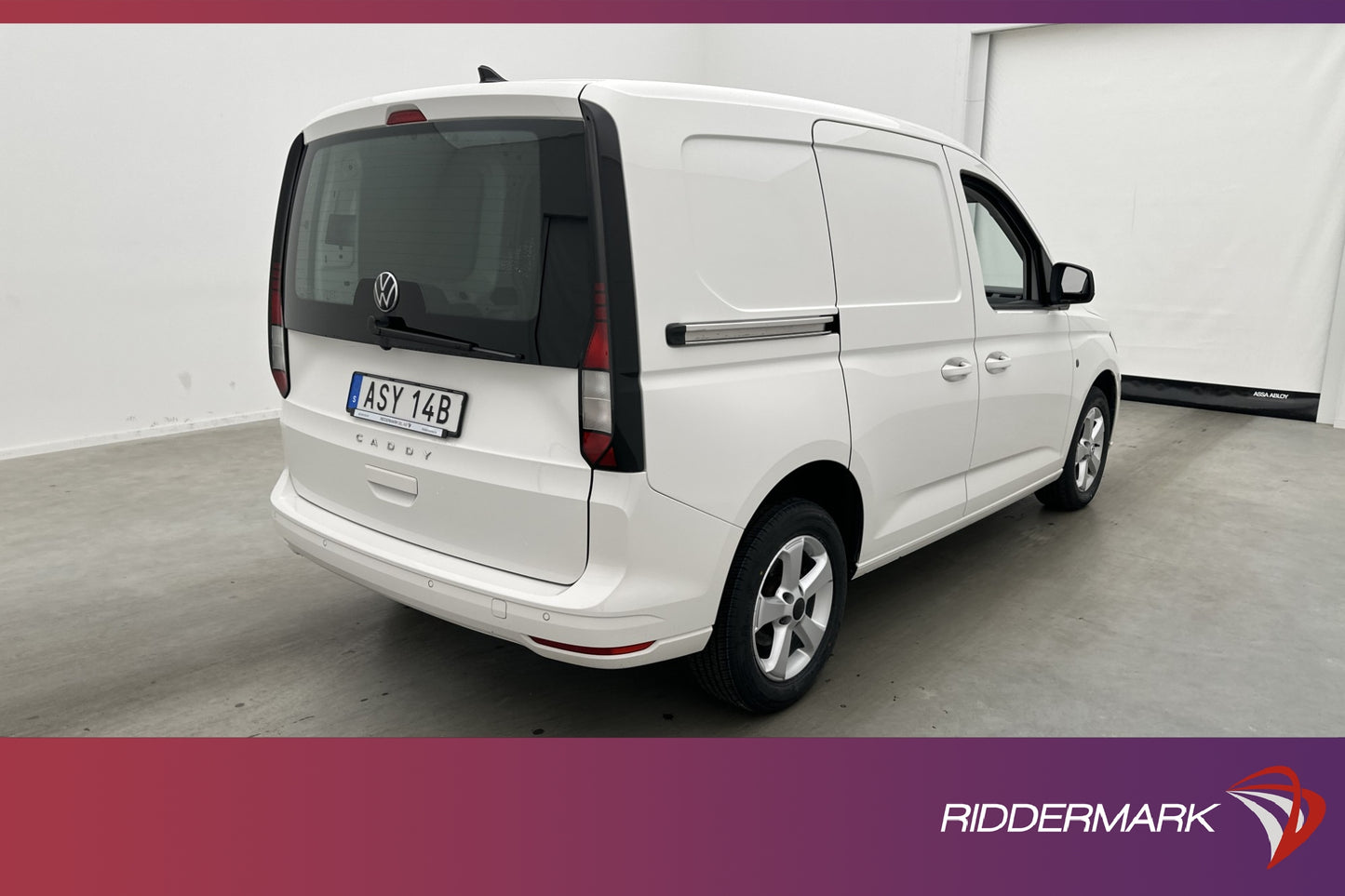 Volkswagen Caddy Cargo 2.0 DSG Värmare Kamera CARPLAY MOMS