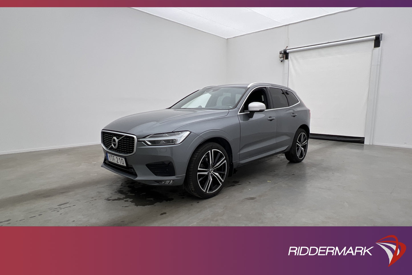 Volvo XC60 D5 235hk AWD R-Design VOC D-Värm B&W B-Kamera HuD