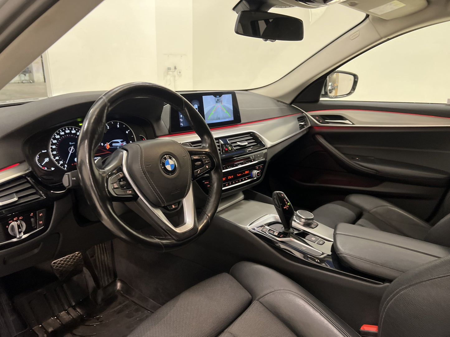 BMW 520d Touring Sport Line Hifi D-värme Navi 190hk