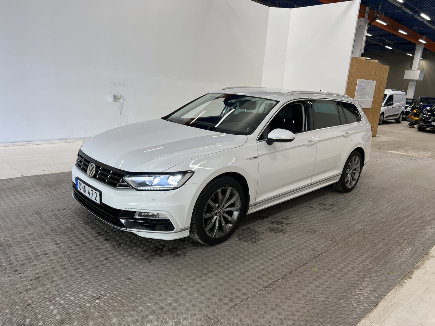 Volkswagen Passat 4M 190hk R-line Cockpit Värmare Skinn Drag