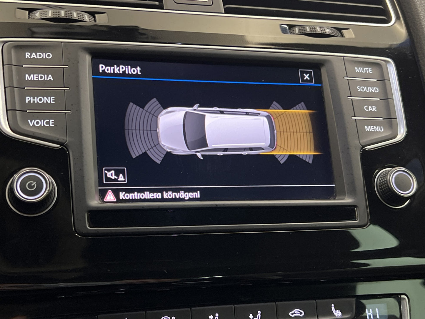 Volkswagen Golf R 2.0 4Motion P-sensorer CarPlay 300hk