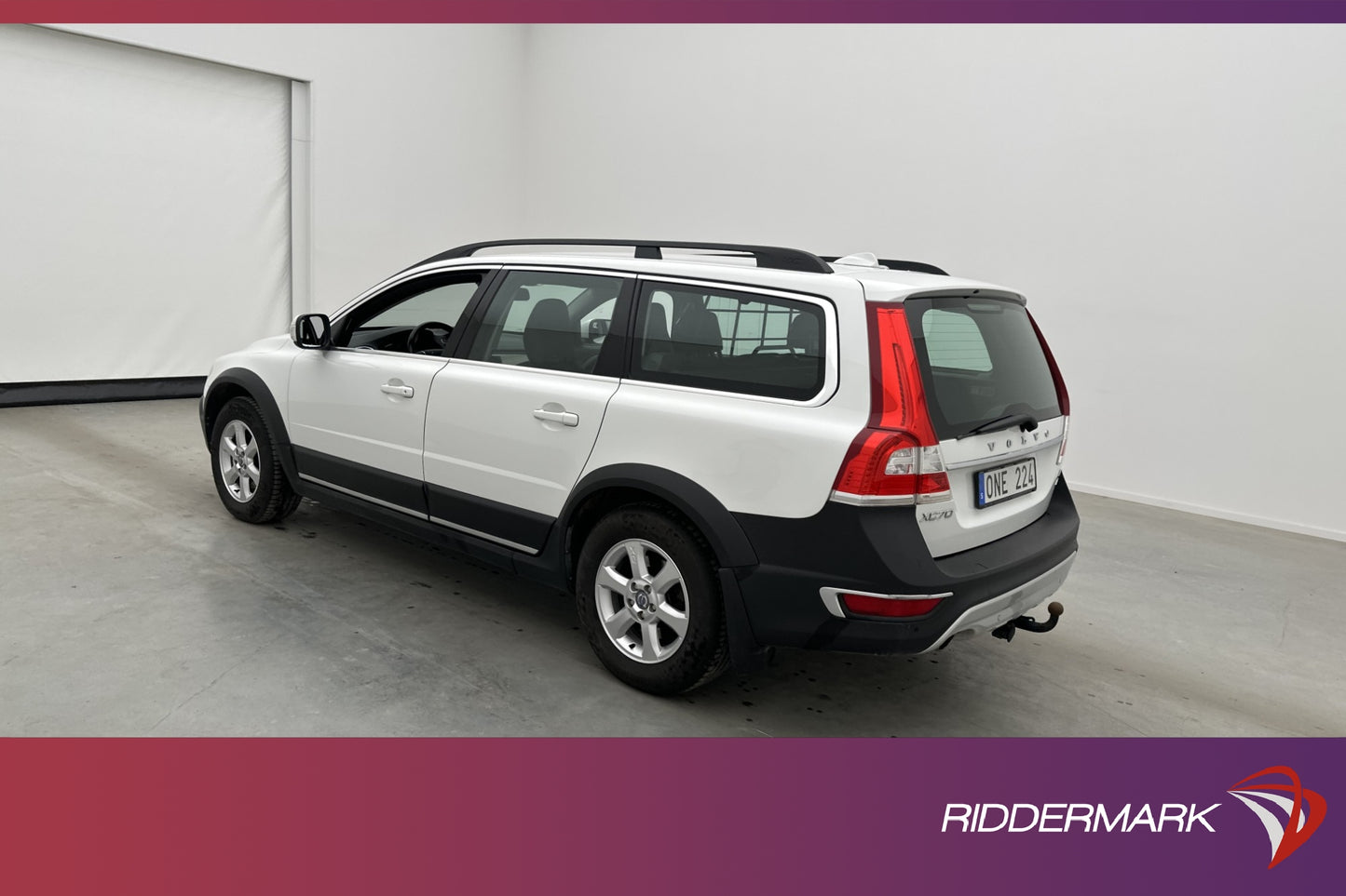 Volvo XC70 D4 AWD 181hk Momentum Värmare Rattvärme Dragkrok