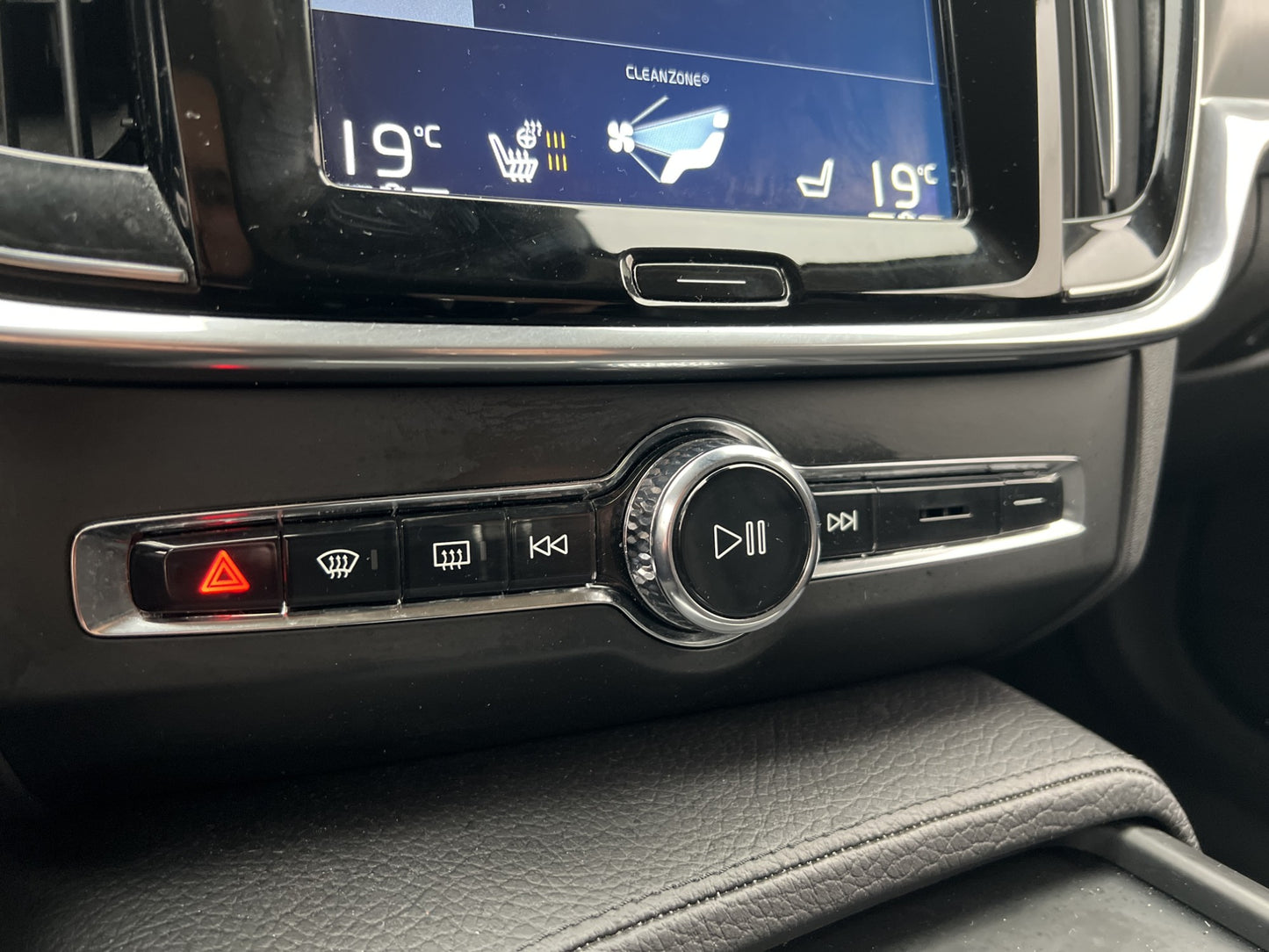 Volvo S90 D3 150hk Advanced VOC Värmare Navi 4-Zons BLIS