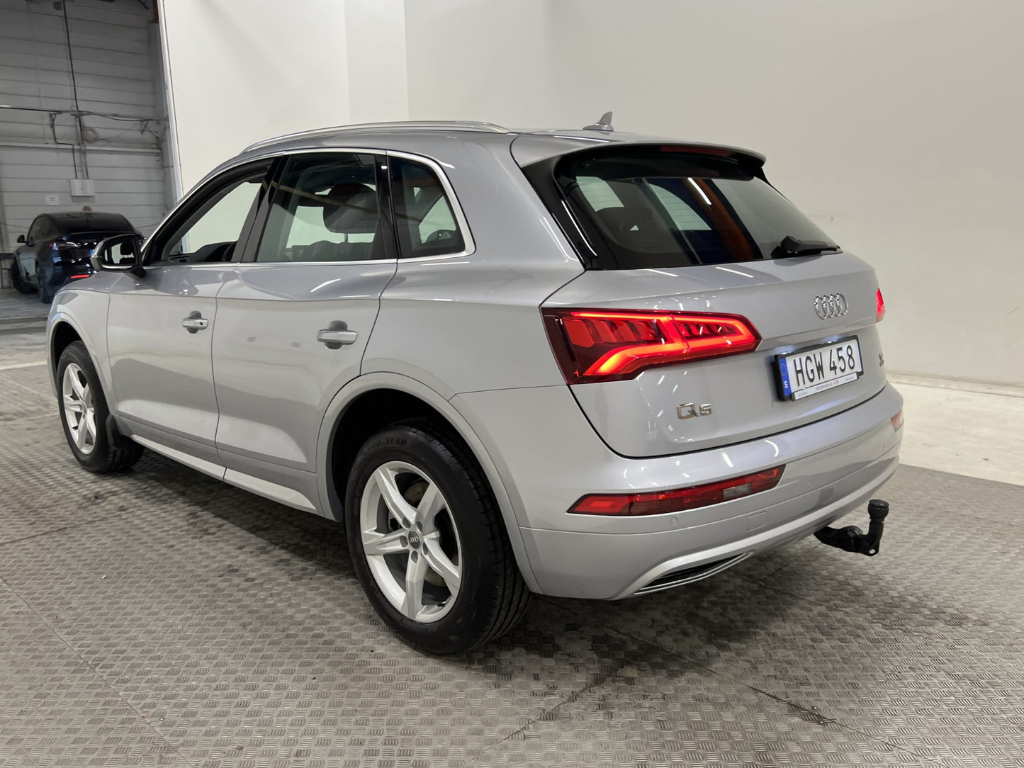 Audi Q5 Quattro 2.0 TDI 190hk Proline Värmare Dragkrok PDC