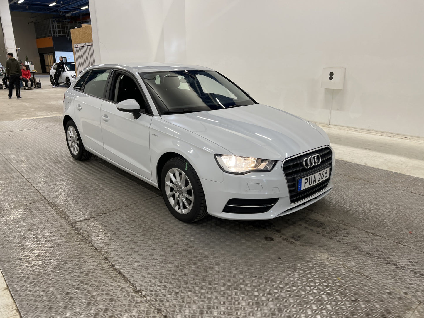 Audi A3 1.4 TFSI g-tron 110hk Attraction Värmare Farthållare