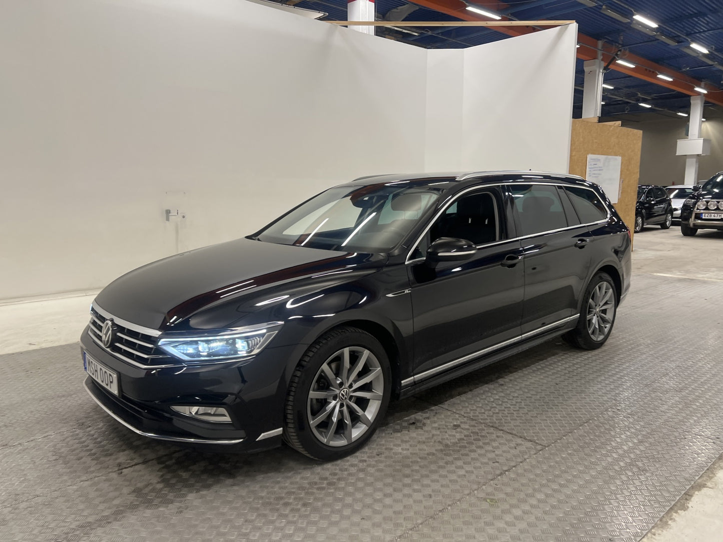 Volkswagen Passat 2.0 TDI 4M 200hk R-line D-värm Kamera Drag