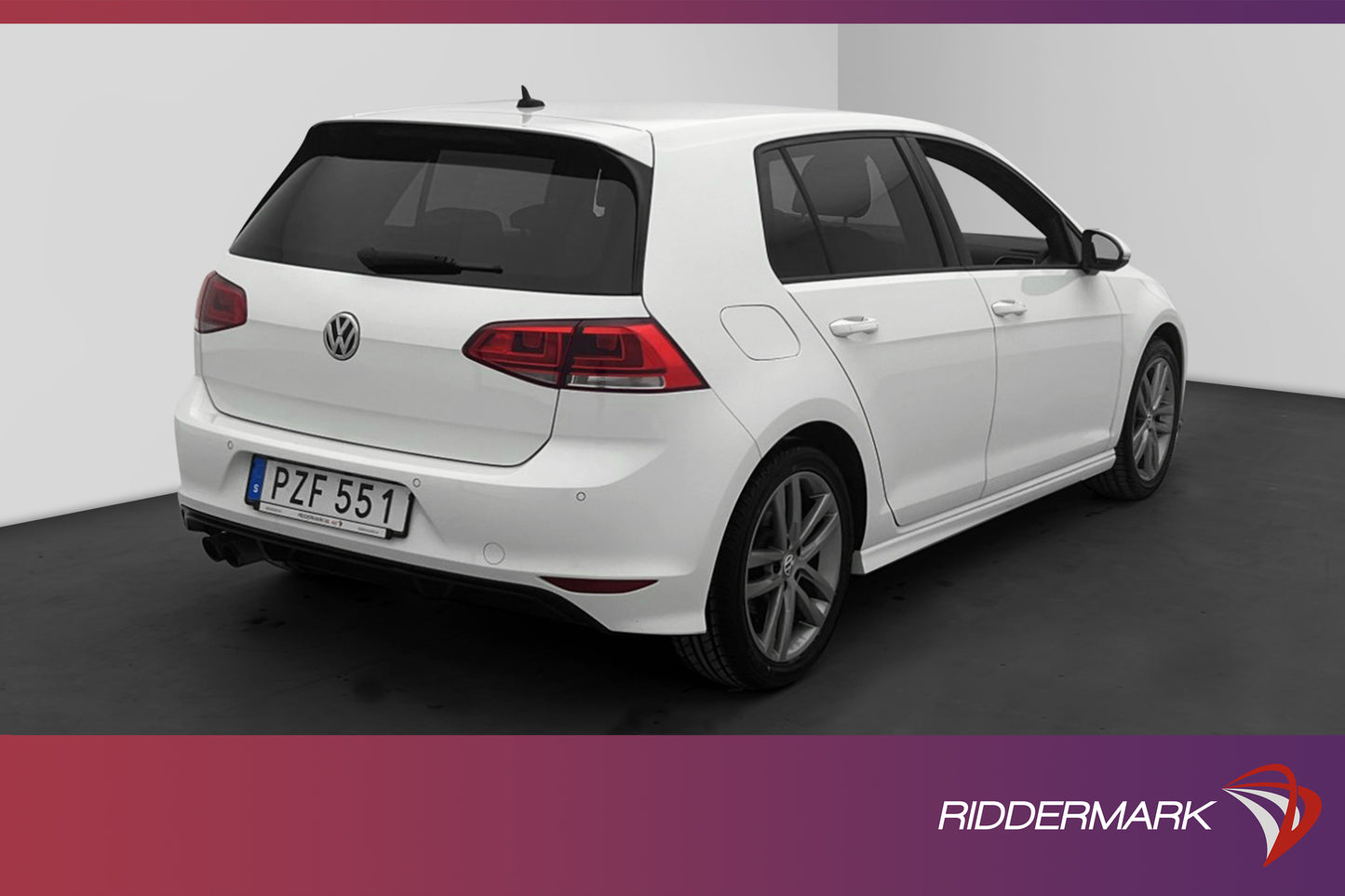 Volkswagen Golf TSI 150hk R-Line Highline Plus Värm Carplay