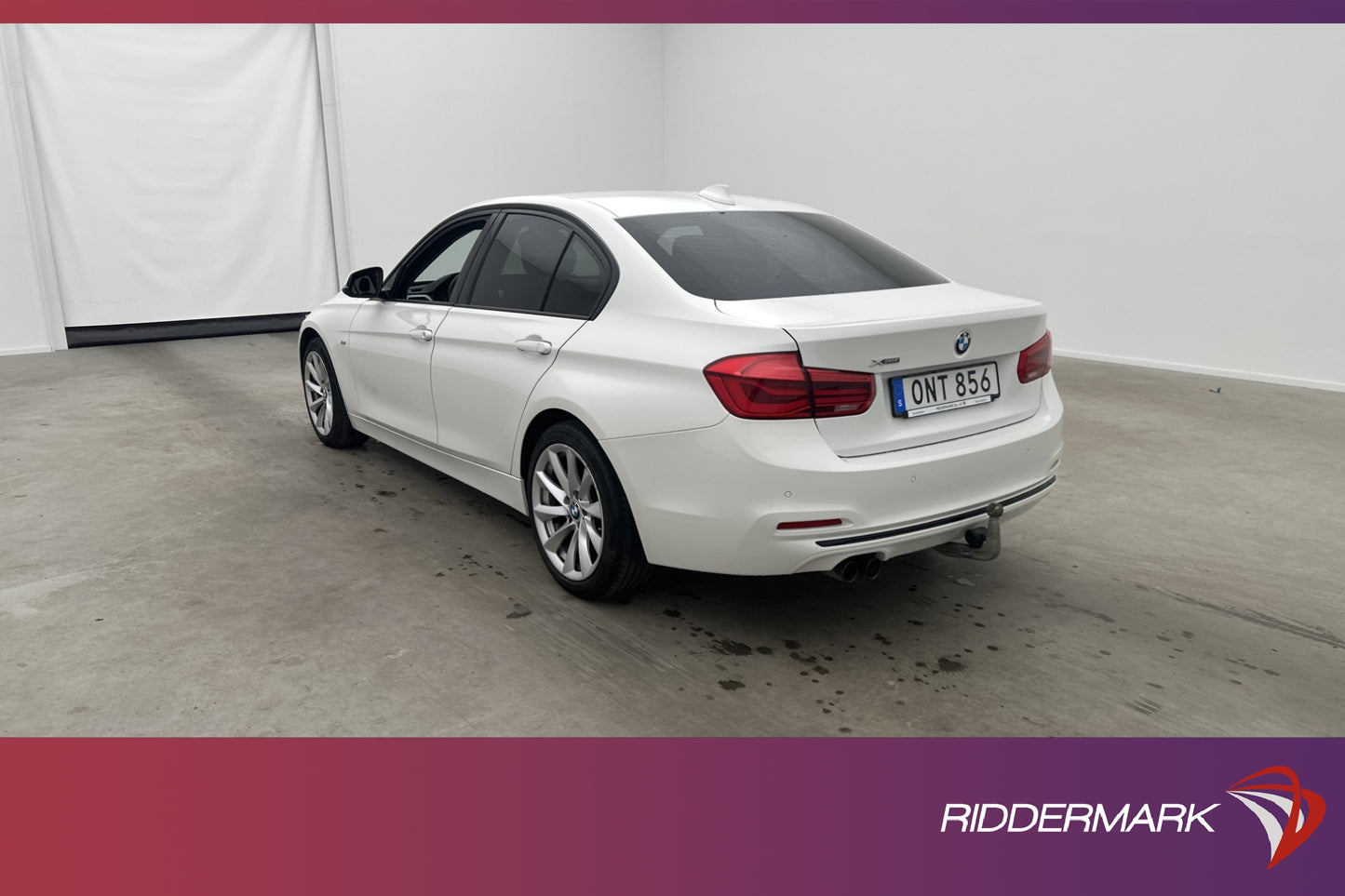 BMW 320d xDrive Sedan Sport line Drag Navi HiFi PDC 190hk