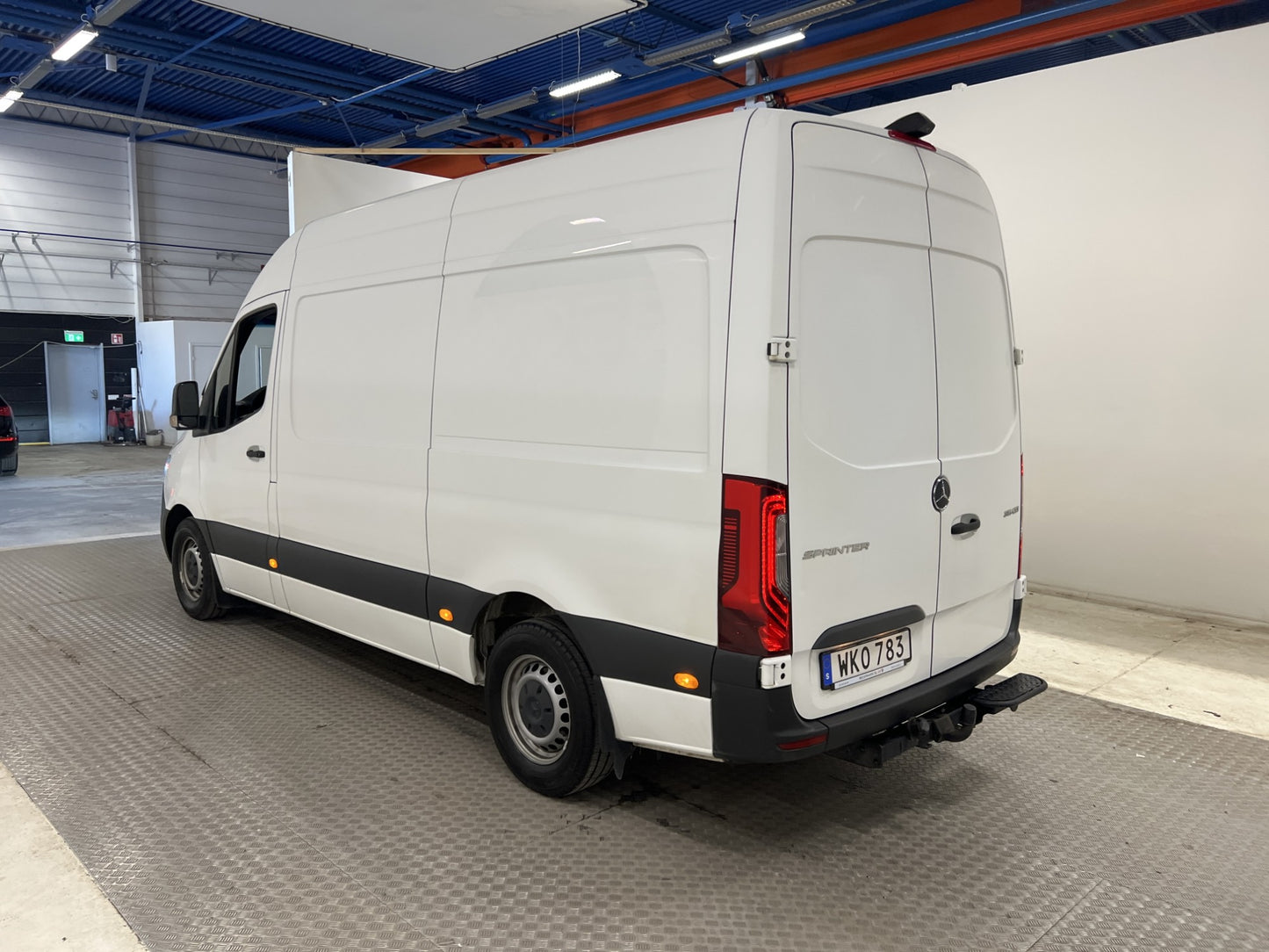 Mercedes-Benz Sprinter L2H2 316 Värmare Drag B-Kamera Moms