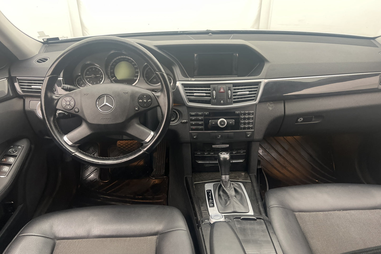 Mercedes-Benz E 200 CDI 136hk Avantgarde H-skinn Drag Elstol