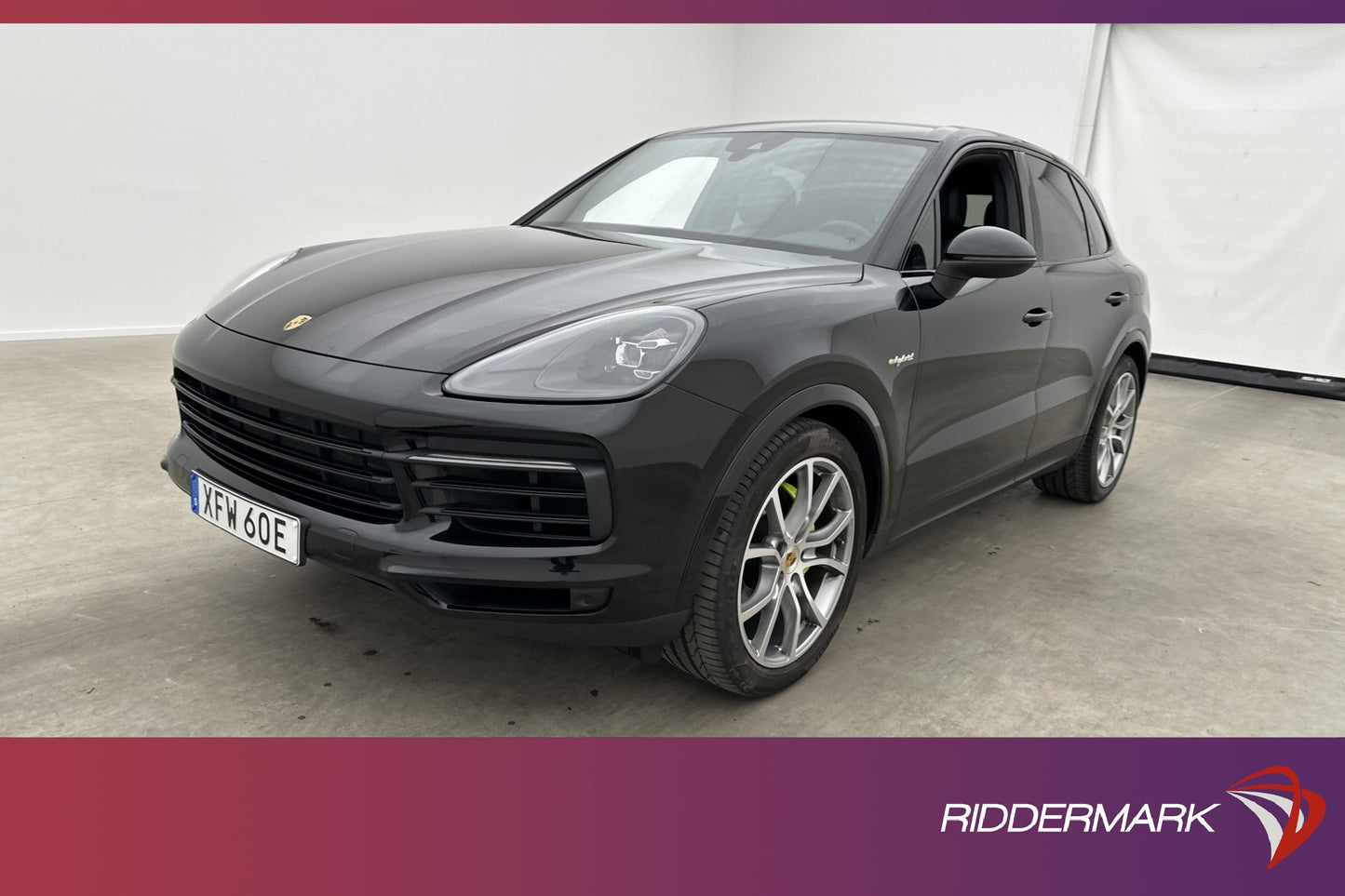 Porsche Cayenne E-Hybrid 462hk Chrono PASM Kamera Navi MOMS