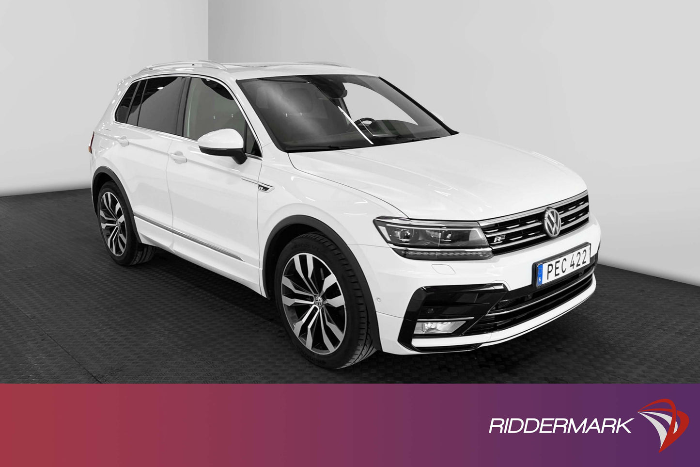 Volkswagen Tiguan 4M 190hk R-Line Cockpit Pano Skinn Navi