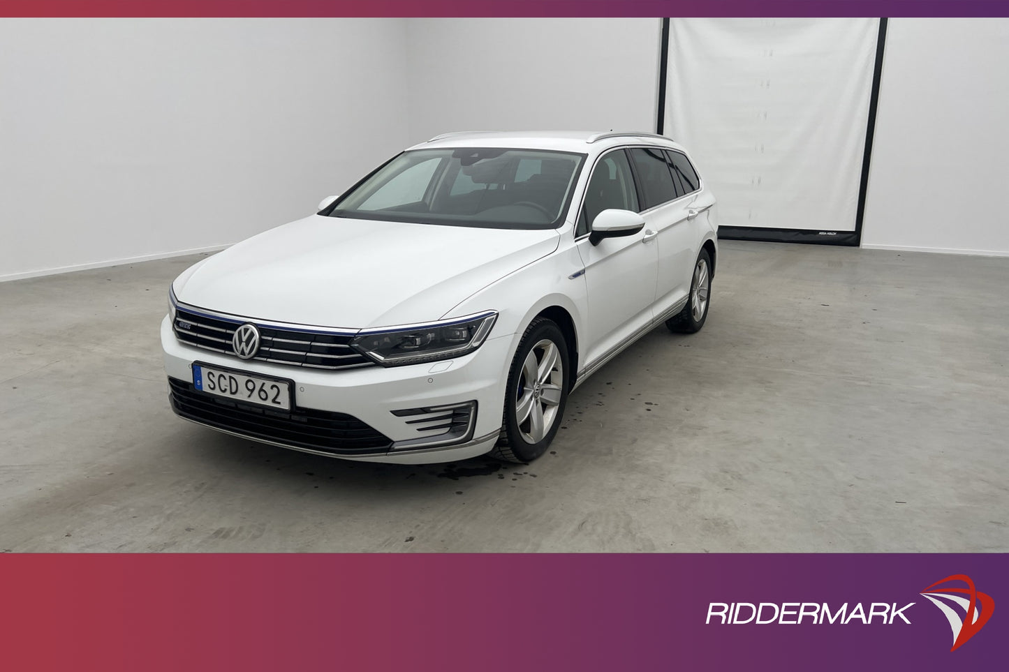 Volkswagen Passat GTE 218hk Executive Business Cockpit Drag