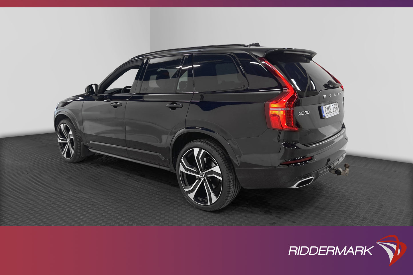 Volvo XC90 B5 AWD R-Design Pro 7-Sits Pano B&W HUD 360º VOC