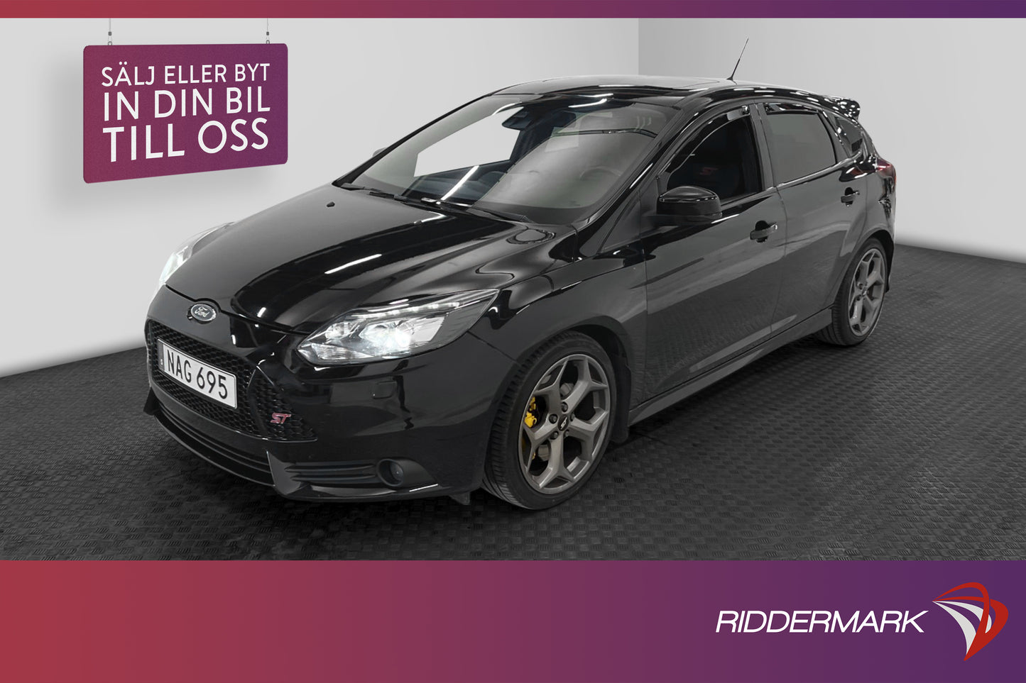 Ford Focus ST 250hk RECARO Panorama Skinn Navi