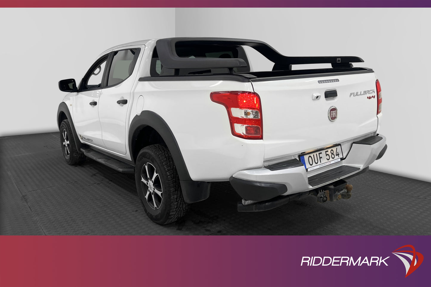 Fiat Fullback Cross 2.4 4x4 181hk D-Värm Dragkrok Skinn MOMS