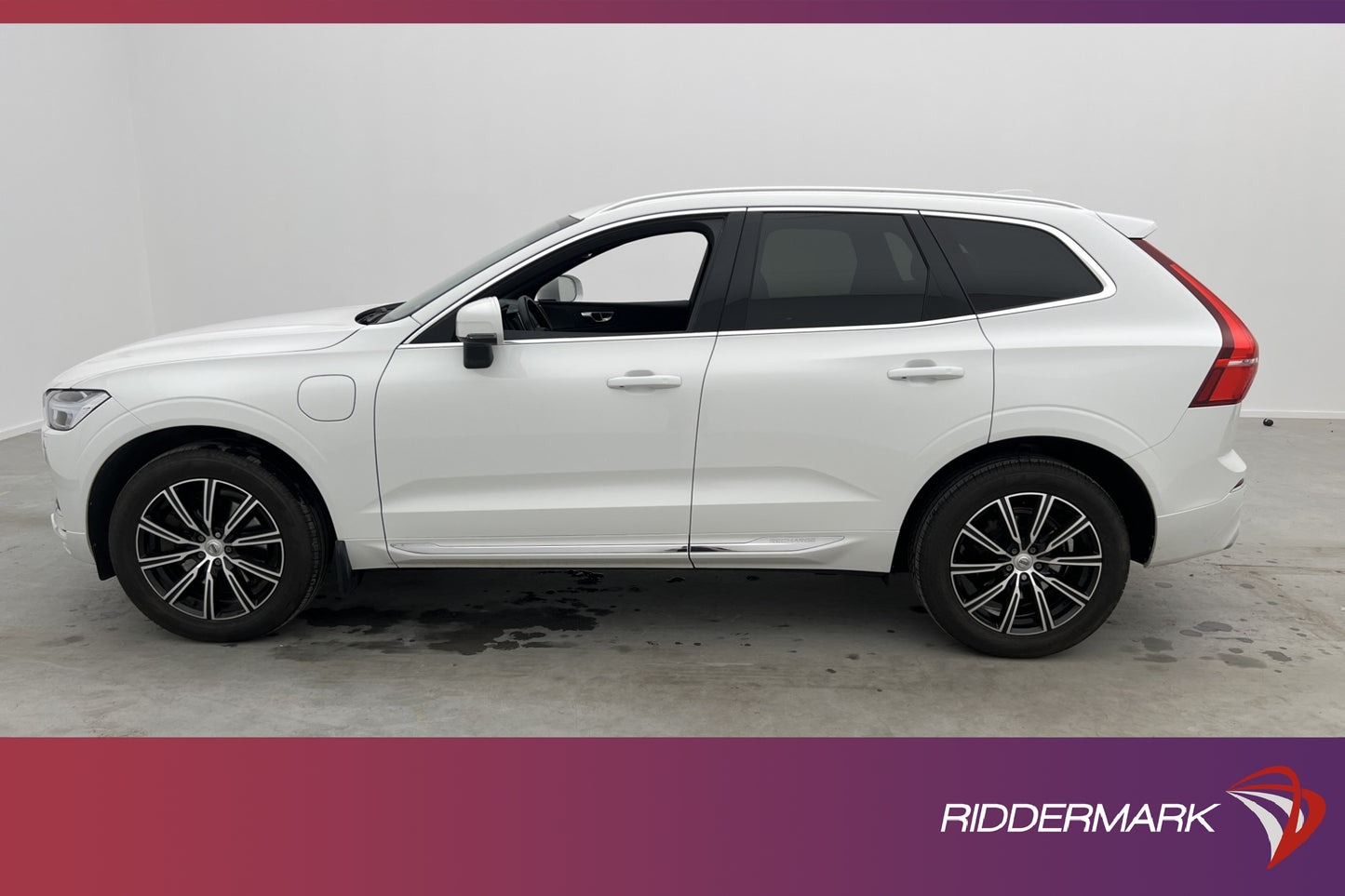 Volvo XC60 Recharge T6 AWD 340hk Inscription Pano H/K Drag