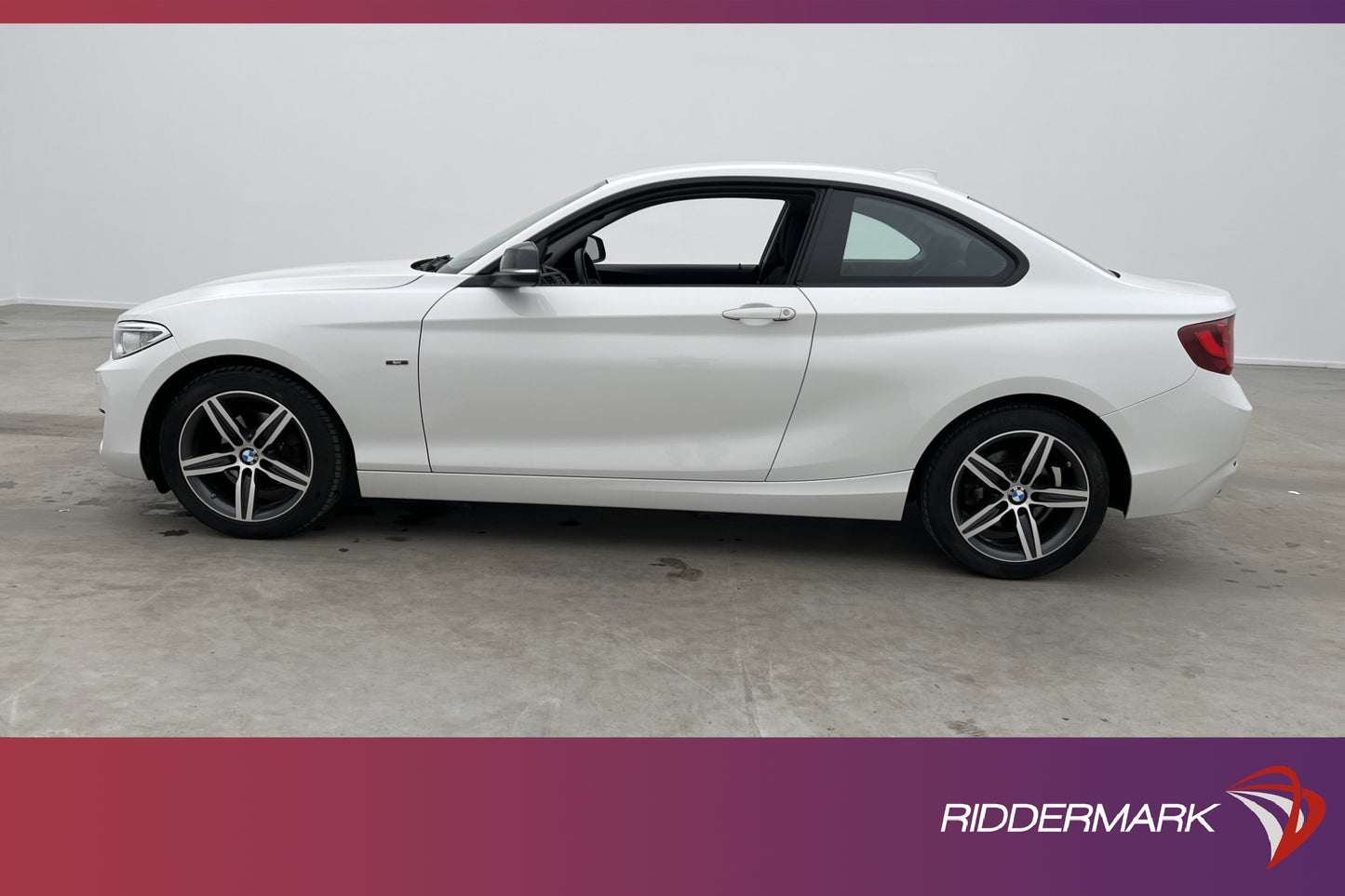 BMW 218 d Coupé Sport line Sensorer Sportstolar Välservad