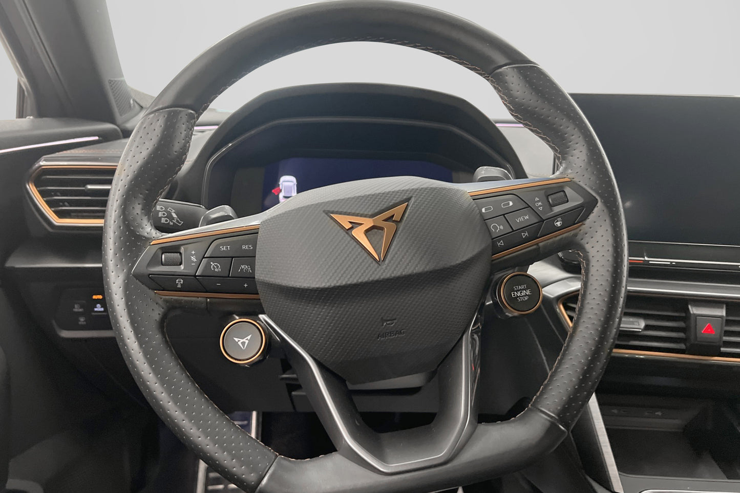 CUPRA Formentor 4Drive 310hk Cockpit Beats Skinn Navi Drag